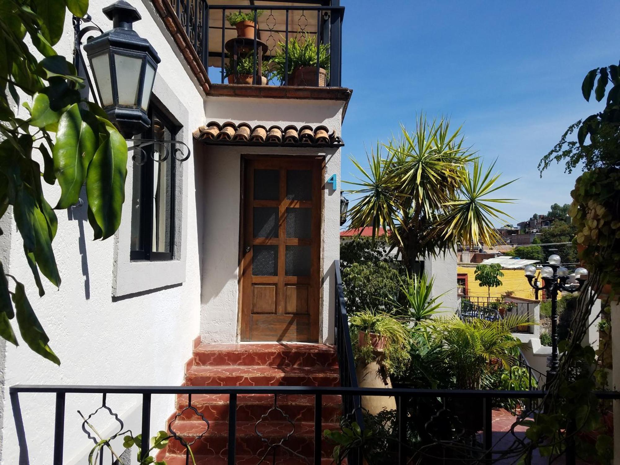 Pied A Terre At Casitas Aparicio *