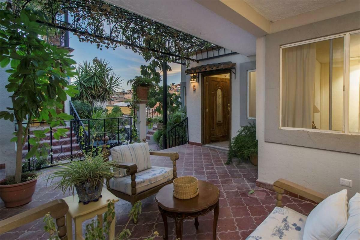 Pied A Terre At Casitas Aparicio *
